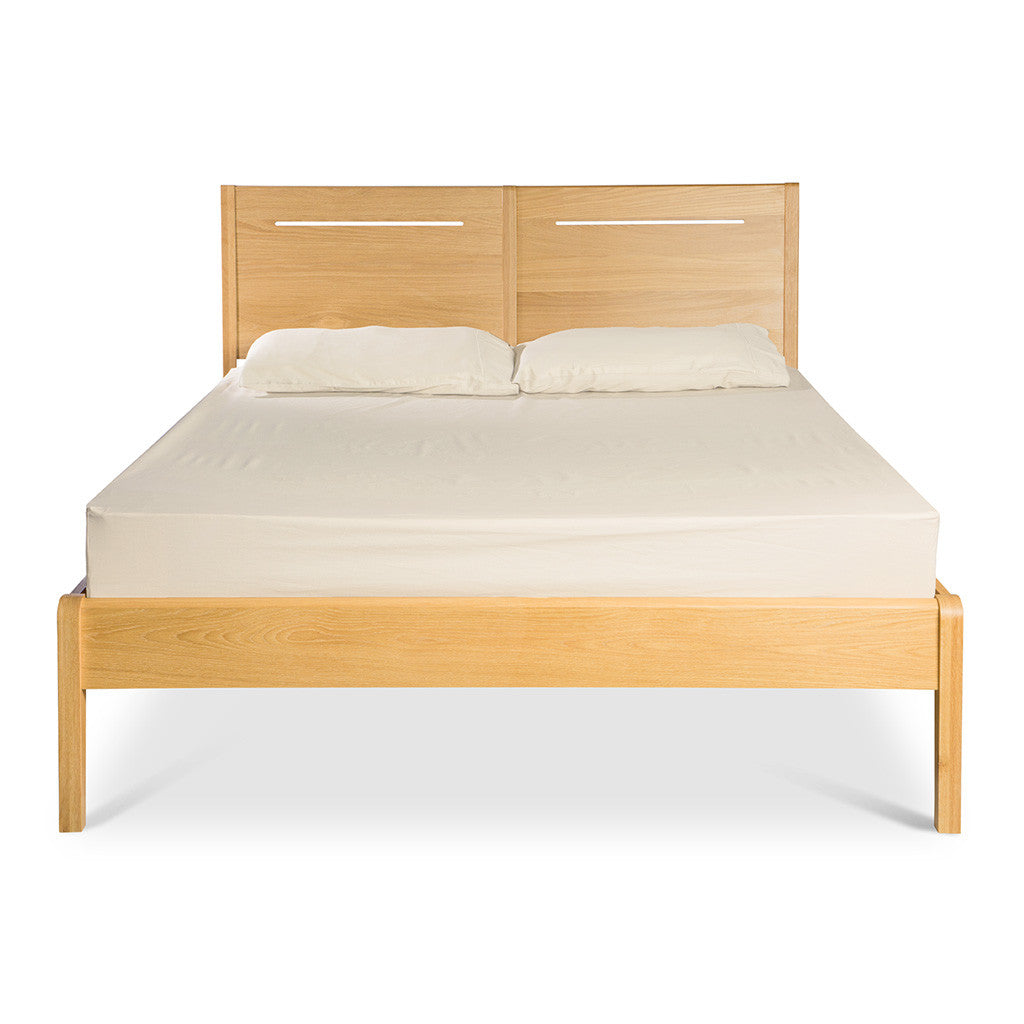 Hans Scandinavian Wooden Oak Queen Bed
