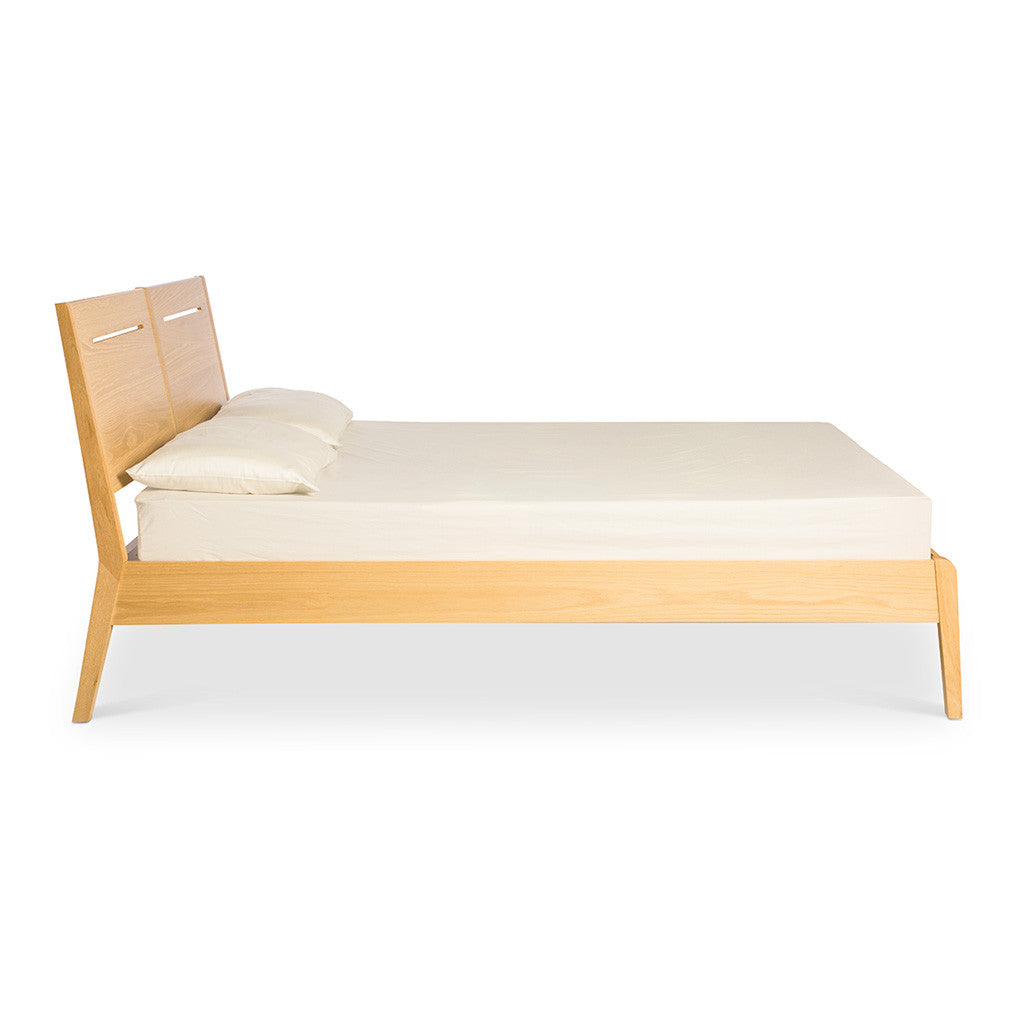 Hans Scandinavian Wooden Oak Queen Bed