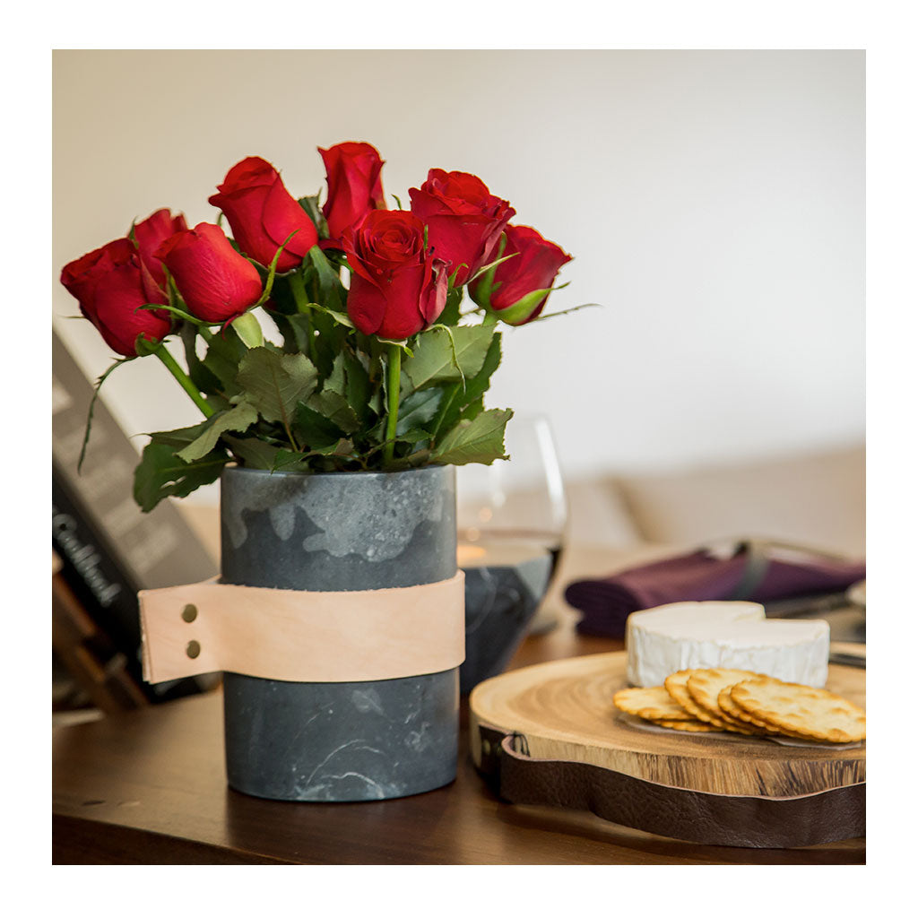 Decor Sounds Like Home Elementer marble + leather vase, medium DFH2037