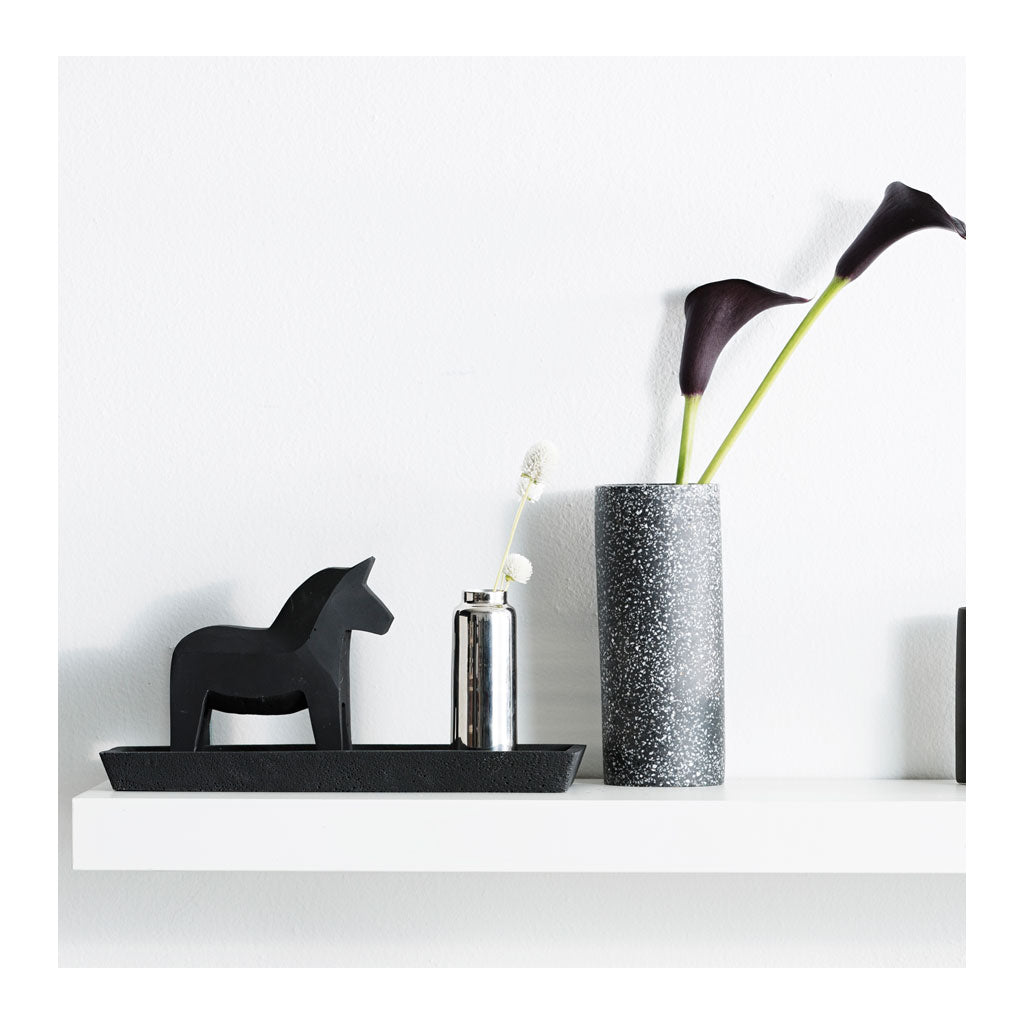 Other décor Zakkia Concrete Dala Horse - Black 01-003-N-BLA lifestyle