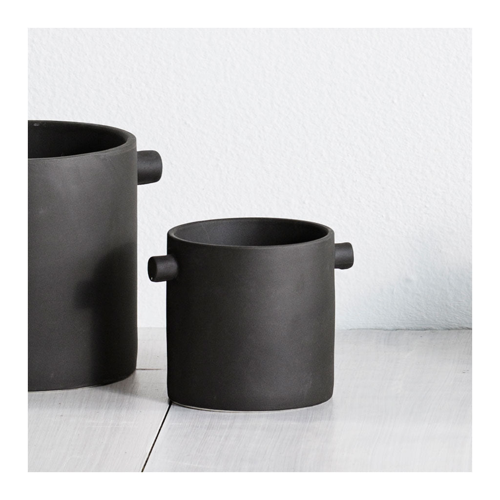 Other décor Zakkia Handle Pot - Small, Charcoal Black 170106004SBLK lifestyle