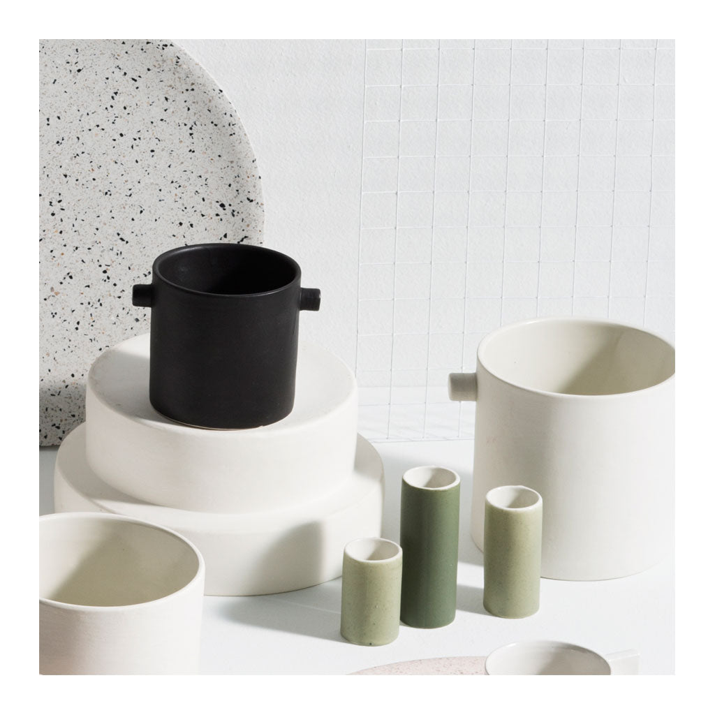 Other décor Zakkia Handle Pot - Small, Charcoal Black 170106004SBLK lifestyle