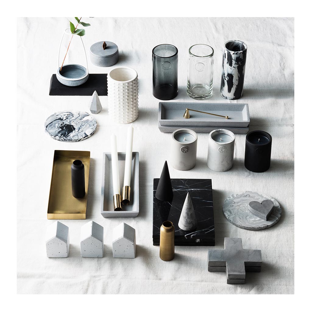 Vases Zakkia Bottle Vase - Brass 01-030-S-BRA