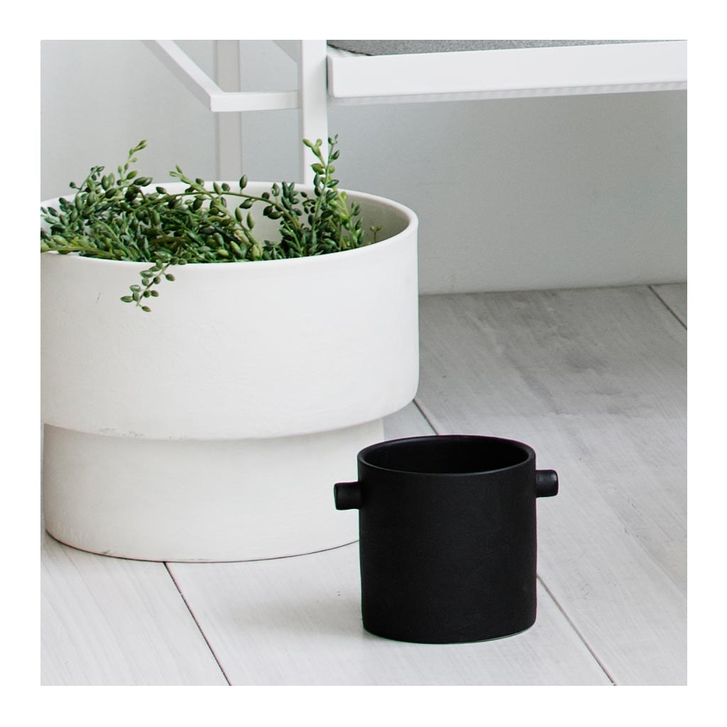 Other décor Zakkia Handle Pot - Small, Charcoal Black 170106004SBLK lifestyle